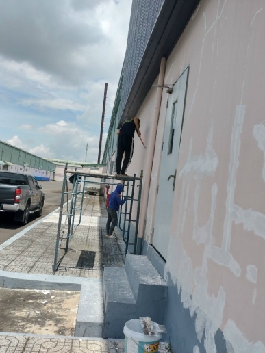 THI CÔNG SƠN SỬA CHO CÔNG TY CỔ PHẦN RƯỢU QUỐC TẾ