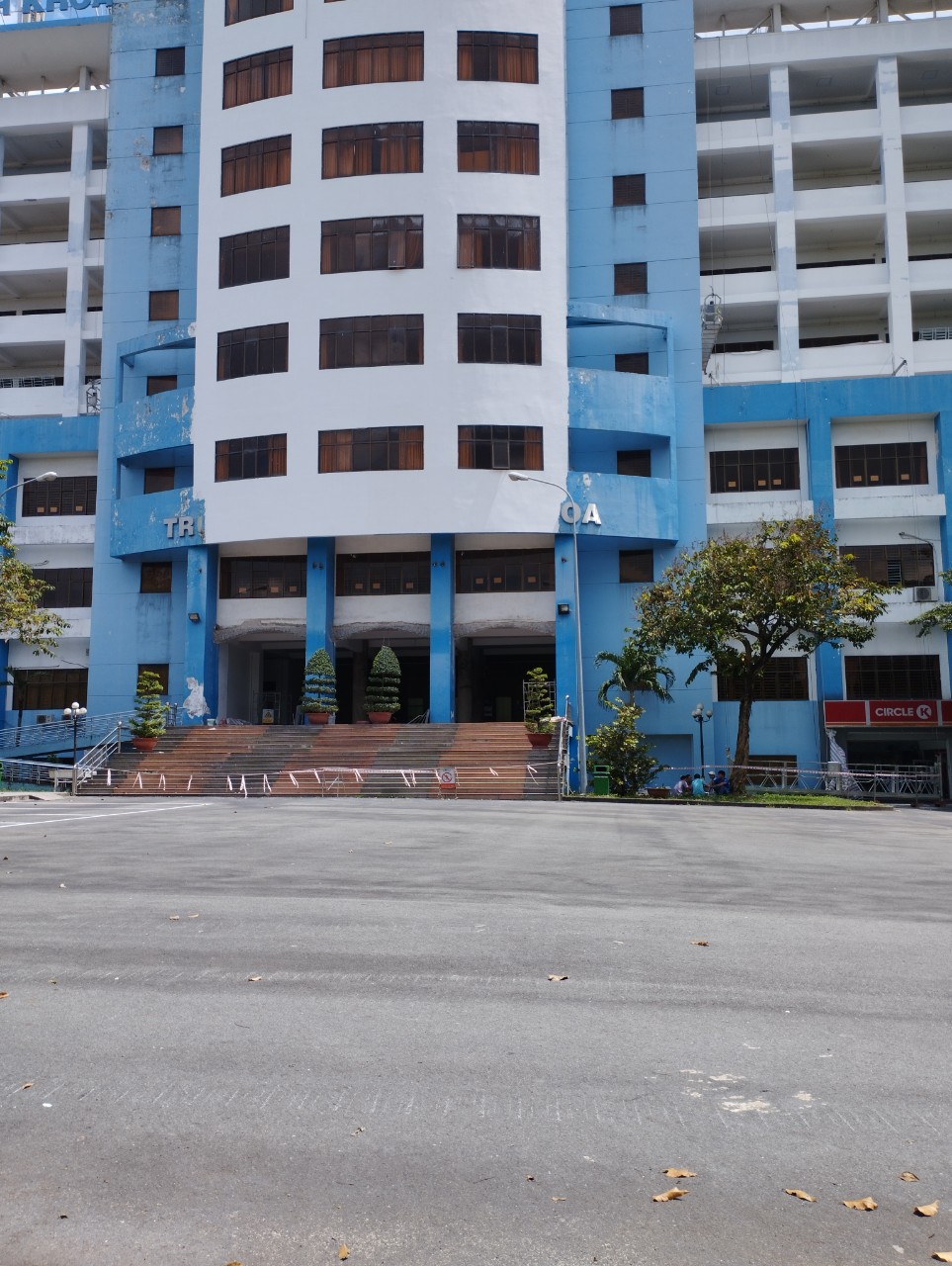 sửa chữa trường đại học