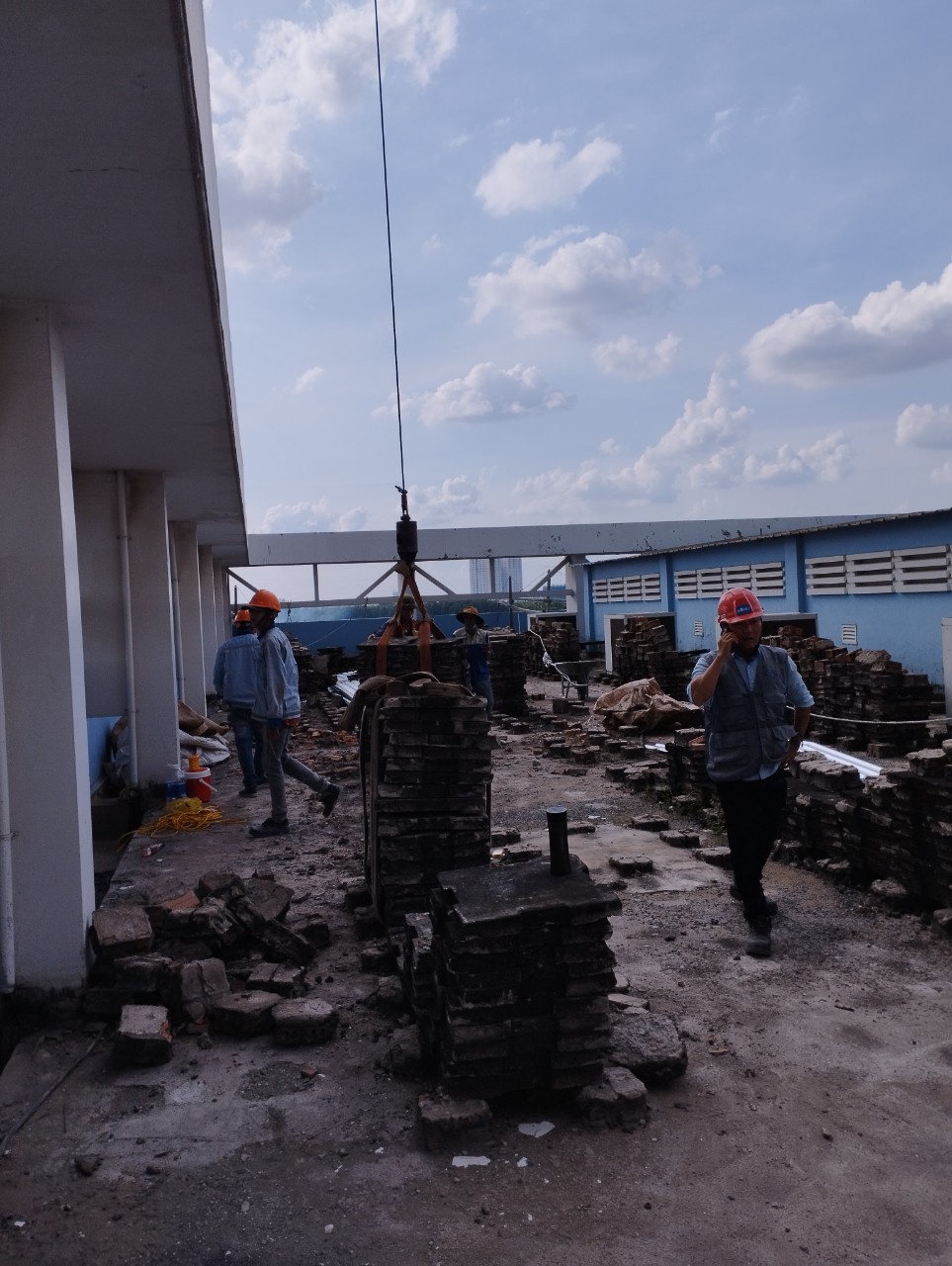 sửa chữa trường đại học
