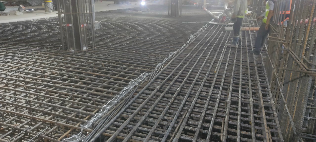 thi công bể bơi vincom quận 9